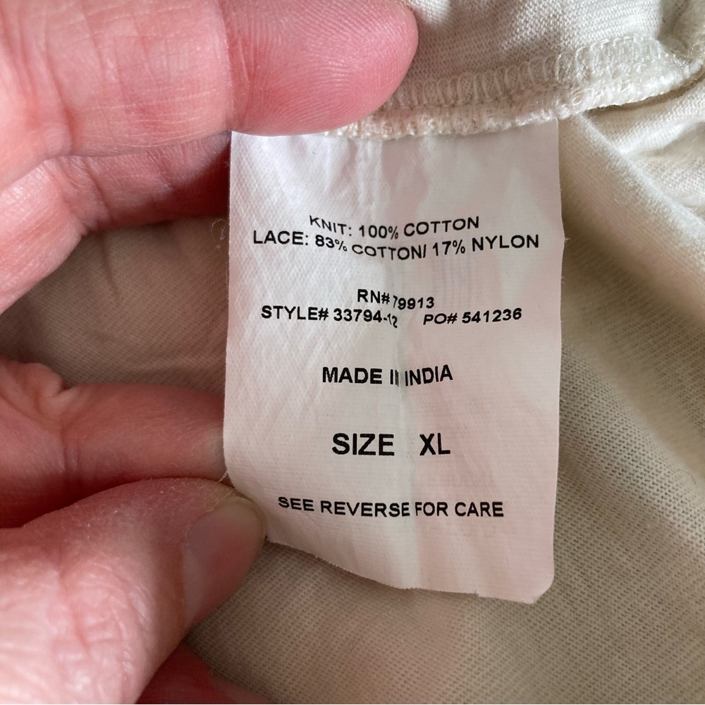 5/$15 Oh Baby Ivory Floral Overlay SS Top XL - Picture 6 of 8